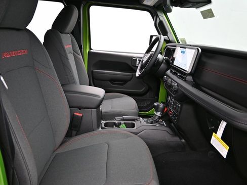 New 2025 Jeep Wrangler Rubicon w/ Technology Group image 19