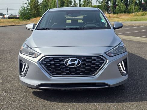 Used 2022 Hyundai Ioniq SE FWD image 8