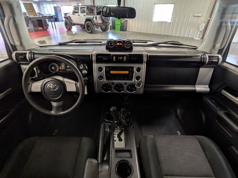 Used 2008 Toyota FJ Cruiser 4WD image 4