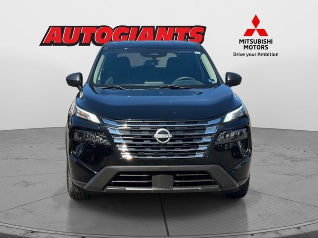 Used 2024 Nissan Rogue S AWD/4WD image 8