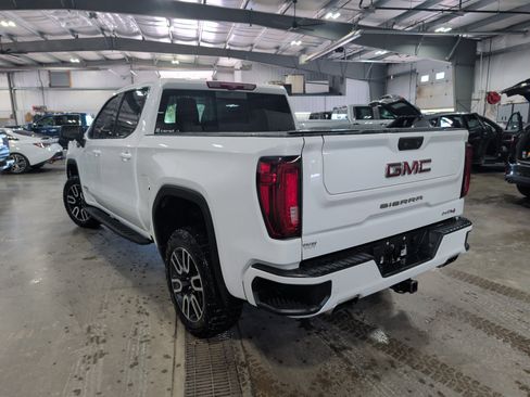 Used 2023 GMC Sierra 1500 AT4 w/ AT4 Premium Package AWD/4WD image 4