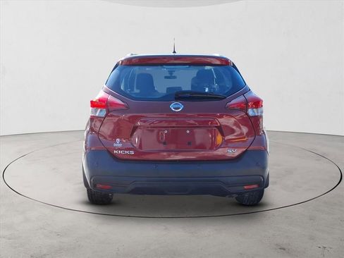 Used 2020 Nissan Kicks SV image 6