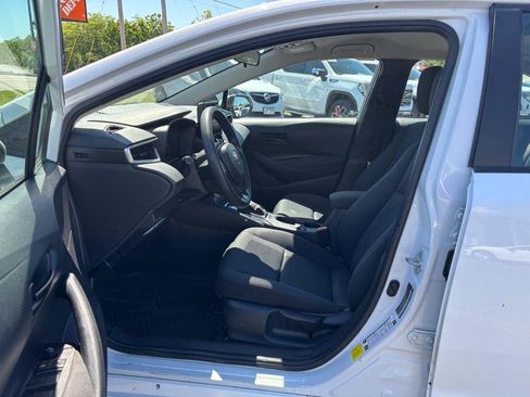 Used 2023 Toyota Corolla LE FWD image 8