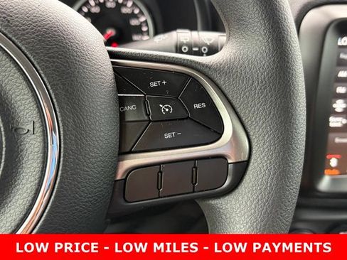 Used 2022 Jeep Renegade Sport w/ Sport Appearance Group AWD/4WD image 21