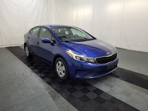 Used 2017 Kia Forte LX FWD image 13