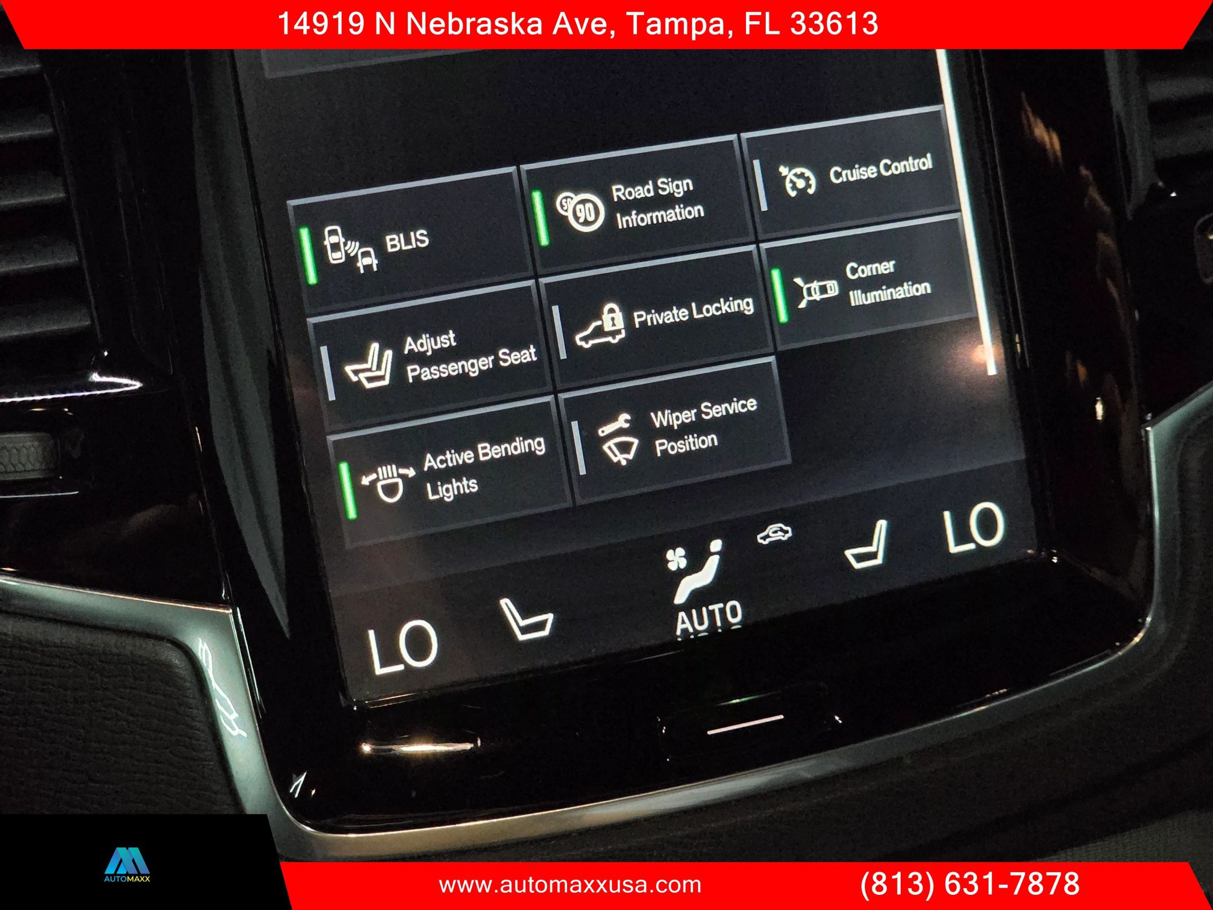 Used 2016 Volvo XC90 T6 R-Design w/ Protection Package Plus AWD/4WD image 30