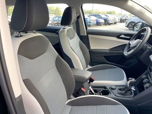 New 2025 Volkswagen Taos S image 48