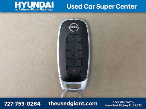 Used 2024 Nissan Rogue SV w/ SV Premium Package AWD/4WD image 40