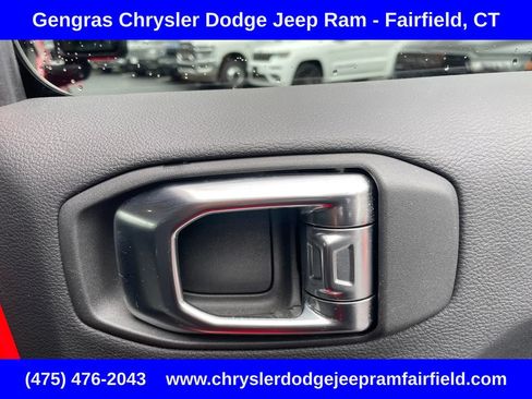 Certified 2025 Jeep Wrangler Unlimited Sahara AWD/4WD image 23