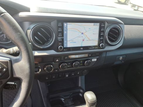 Used 2023 Toyota Tacoma TRD Off-Road w/ TRD Premium Off Road Package AWD/4WD image 12