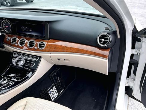 Used 2018 Mercedes-Benz E 300 image 16