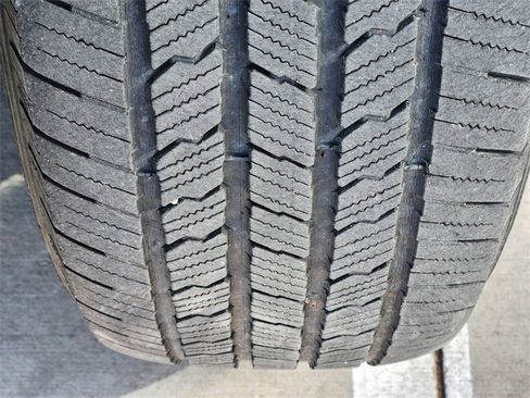 Used 2019 Ford F150 Lariat w/ Equipment Group 502A Luxury image 13