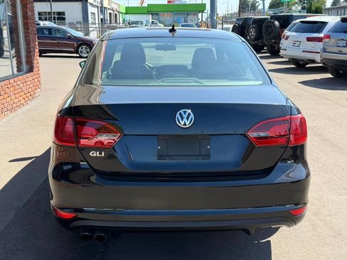 Used 2012 Volkswagen Jetta GLI Autobahn FWD image 5