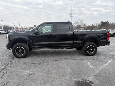 New 2026 Ford F250 Platinum w/ Tremor Off-Road Package AWD/4WD image 7