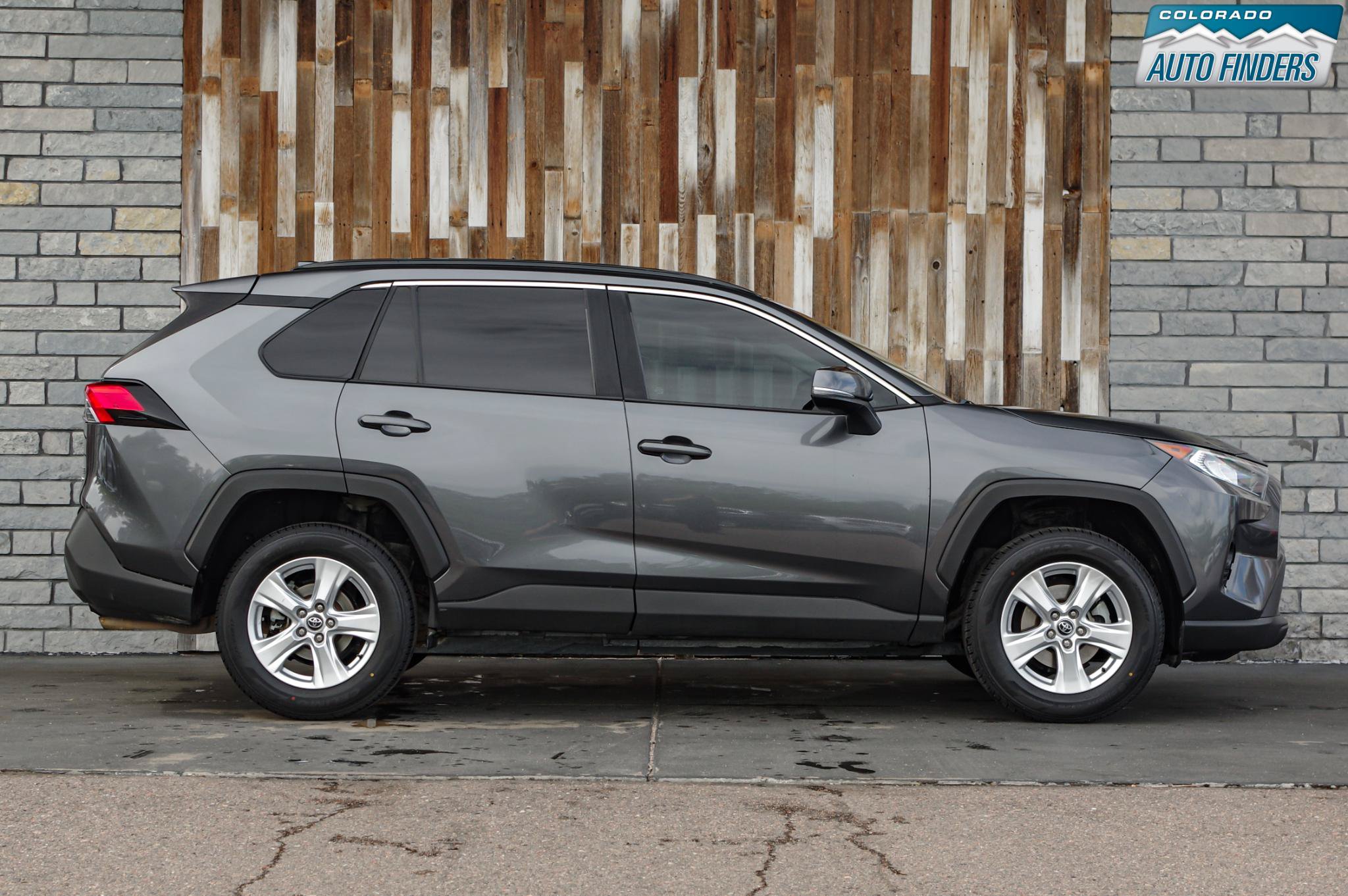 Used 2020 Toyota RAV4 XLE AWD/4WD image 8