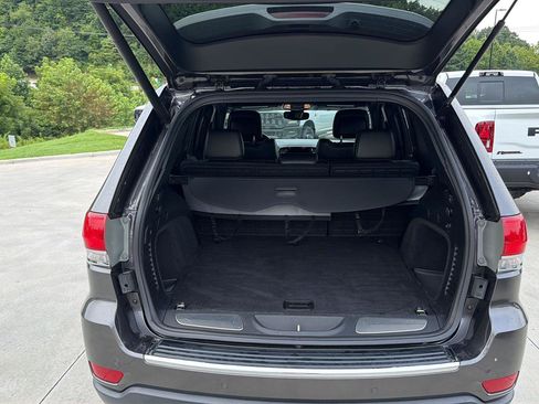 Used 2019 Jeep Grand Cherokee Limited AWD/4WD image 25