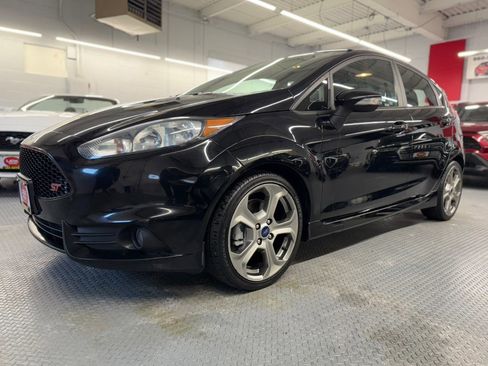 Used 2017 Ford Fiesta ST image 1
