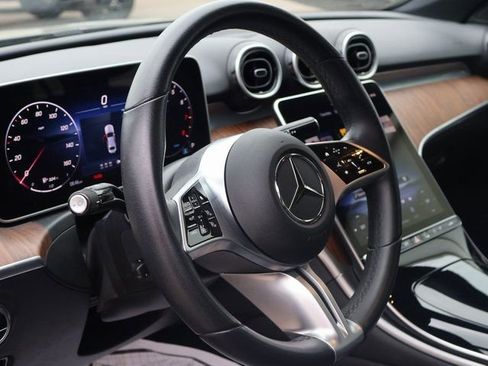 Used 2025 Mercedes-Benz C 300 4MATIC Sedan image 23