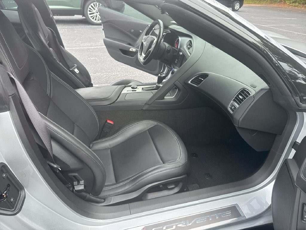 Used 2017 Chevrolet Corvette Z06 RWD image 32