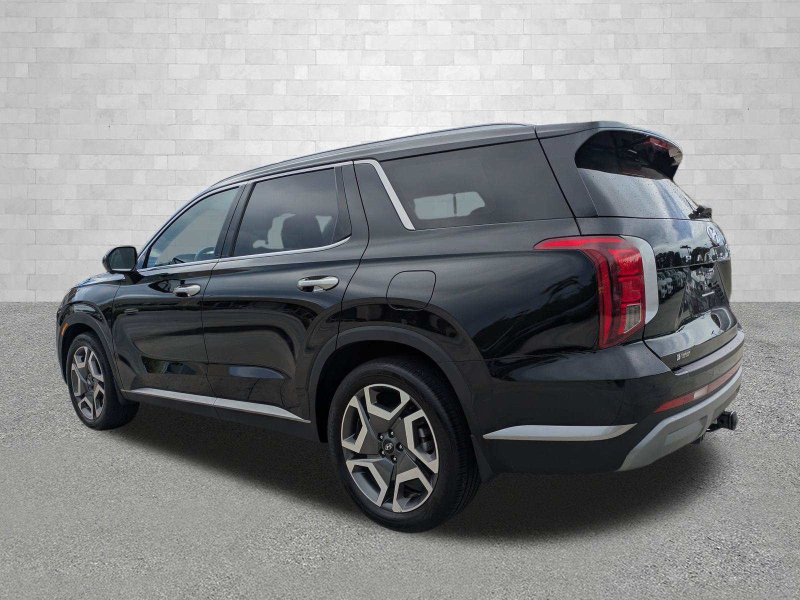 Certified 2025 Hyundai Palisade SEL AWD/4WD image 4