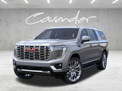 New 2026 GMC Yukon XL Denali w/ Denali Reserve Package AWD/4WD image 6