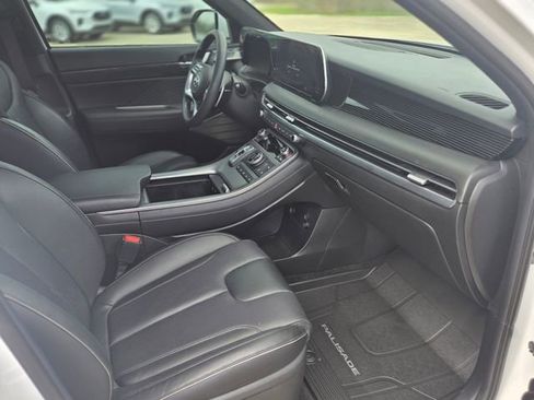Used 2025 Hyundai Palisade Calligraphy image 15