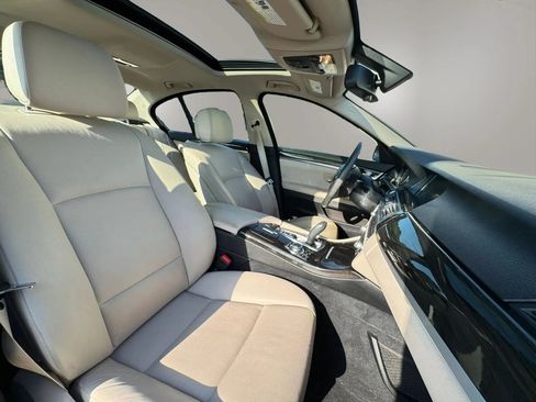 Used 2013 BMW 528i Sedan RWD image 16