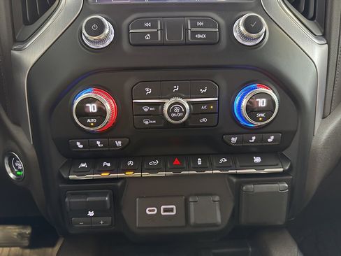 Used 2020 GMC Sierra 1500 SLT w/ SLT Premium Plus Package image 12