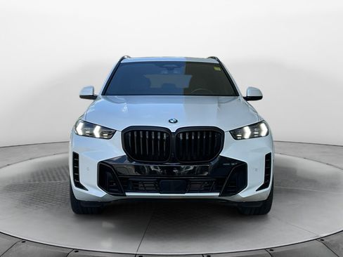 Used 2025 BMW X5 xDrive40i w/ Executive Package AWD/4WD image 2