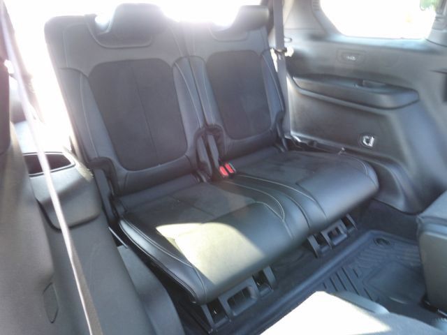 Used 2023 Jeep Grand Cherokee L Laredo AWD/4WD image 33