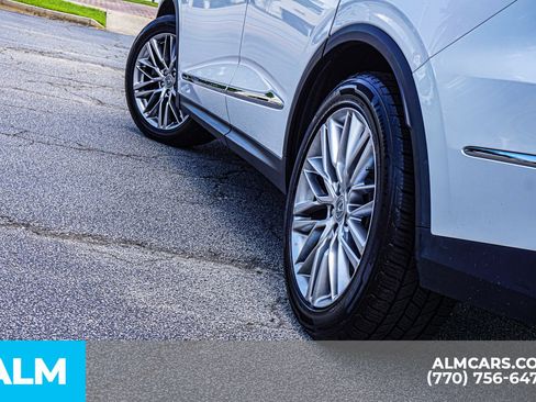 Used 2023 Acura MDX w/ Advance Package AWD/4WD image 13