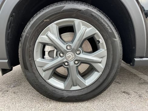 Certified 2026 Honda HR-V LX image 11