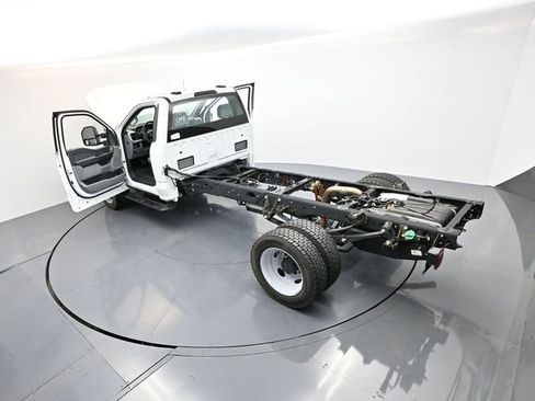 New 2024 Ford F450 XL image 39
