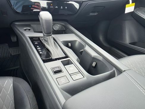 New 2026 Nissan Sentra SV w/ Floor Mat Package FWD image 22