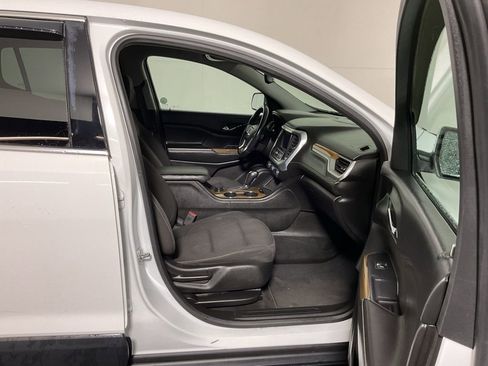 Used 2017 GMC Acadia SLE image 34