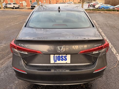 Certified 2022 Honda Civic Sport image 4