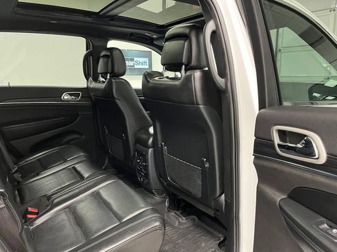 Used 2020 Jeep Grand Cherokee Limited w/ Luxury Group II AWD/4WD image 54