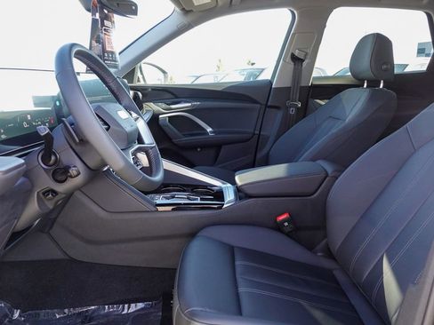 New 2025 Audi Q5 Premium image 12