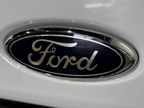 Used 2024 Ford Transit 350 XLT RWD image 32
