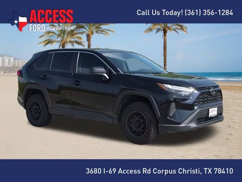 Used 2023 Toyota RAV4 LE FWD image 2
