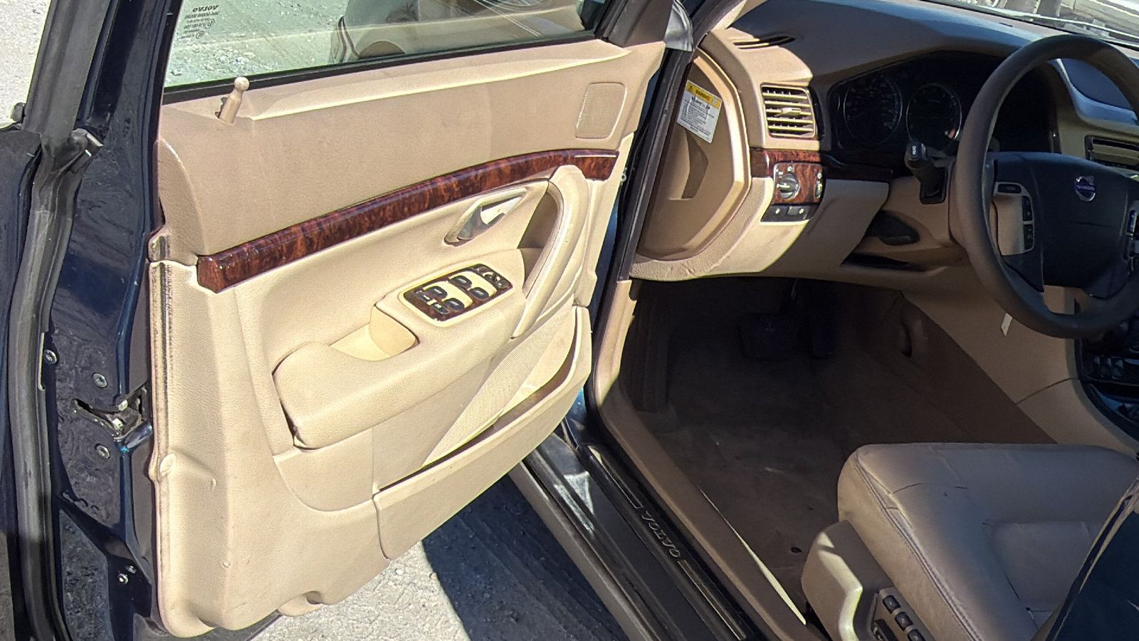 Used 2004 Volvo S80 2.5T FWD image 15