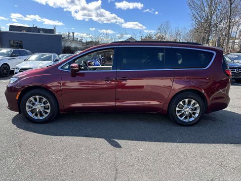 Used 2022 Chrysler Pacifica Touring-L AWD/4WD image 5