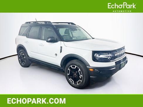 Used 2024 Ford Bronco Sport Outer Banks w/ Tech Package image 1