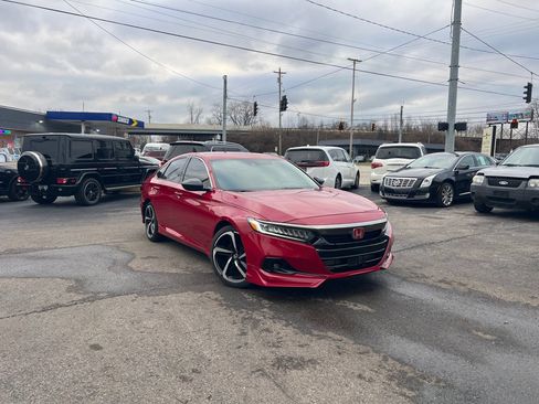 Used 2021 Honda Accord Sport Special Edition image 4