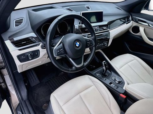 Used 2020 BMW X1 xDrive28i w/ Premium Package AWD/4WD image 9