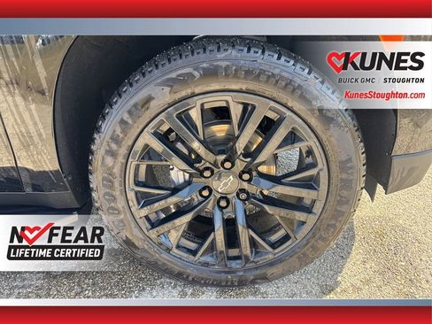 Used 2023 Chevrolet Tahoe RST w/ Luxury Package image 16