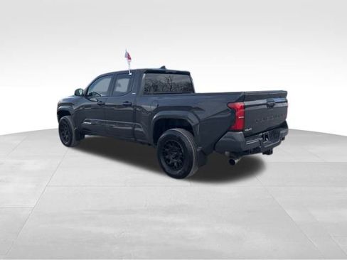 Certified 2025 Toyota Tacoma SR5 image 3