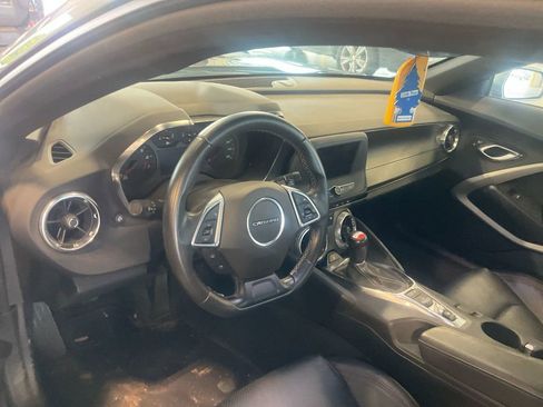Used 2021 Chevrolet Camaro LT RWD image 6