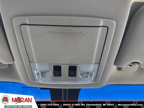 Used 2010 Ford Taurus SEL image 24