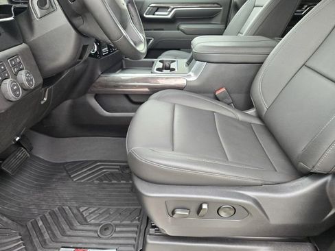 New 2025 Chevrolet Silverado 2500 LTZ w/ LTZ Convenience Package AWD/4WD image 9